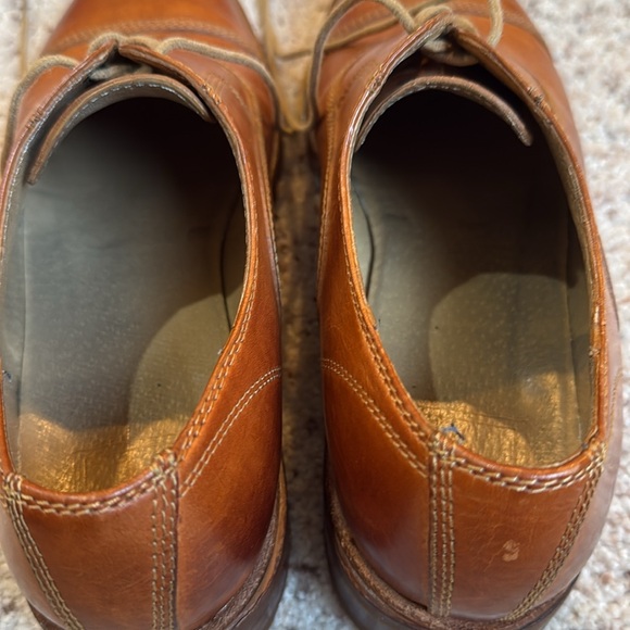 Frye – James Bal Lug Oxford Lace Up Cap Toes Shoes - Picture 13 of 15